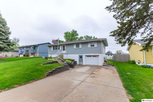 5229 Drexel Street, Omaha, NE 68117