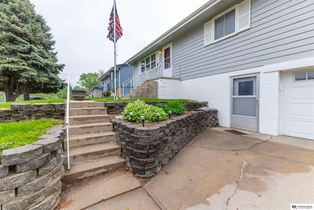 5229 Drexel Street, Omaha, NE 68117