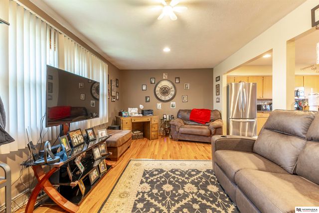 5229 Drexel Street, Omaha, NE 68117
