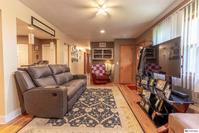 5229 Drexel Street, Omaha, NE 68117