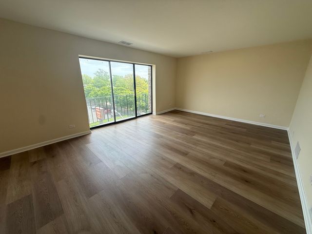 2300 N Harlem Avenue 501, Elmwood Park, IL 60707