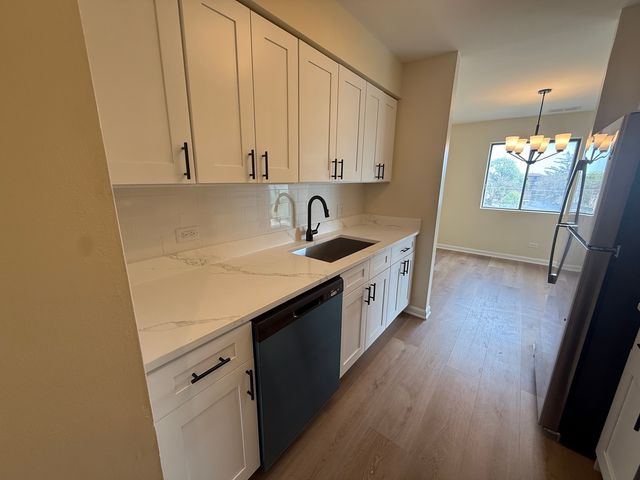 2300 N Harlem Avenue 501, Elmwood Park, IL 60707
