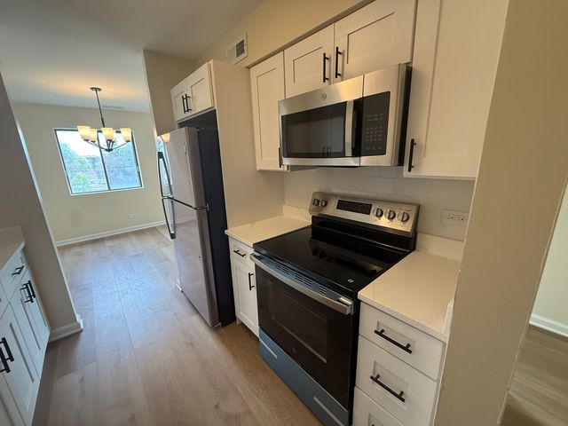 2300 N Harlem Avenue 501, Elmwood Park, IL 60707