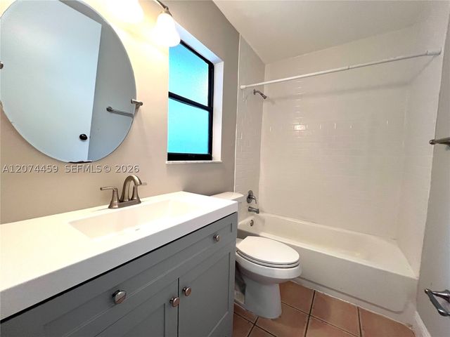 1077 Goldenrod Rd, Wellington, FL 33414