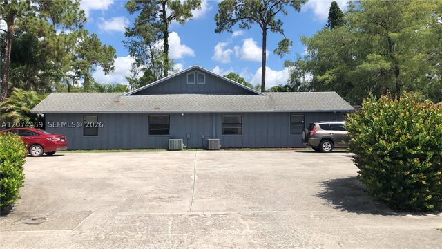 1077 Goldenrod Rd, Wellington, FL 33414