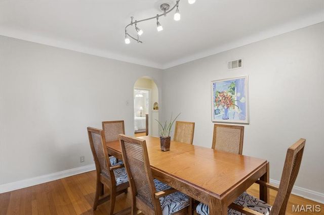 6542 Lindenwood Place, St Louis, MO 63109