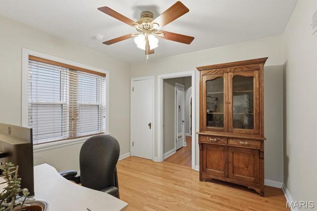 6542 Lindenwood Place, St Louis, MO 63109