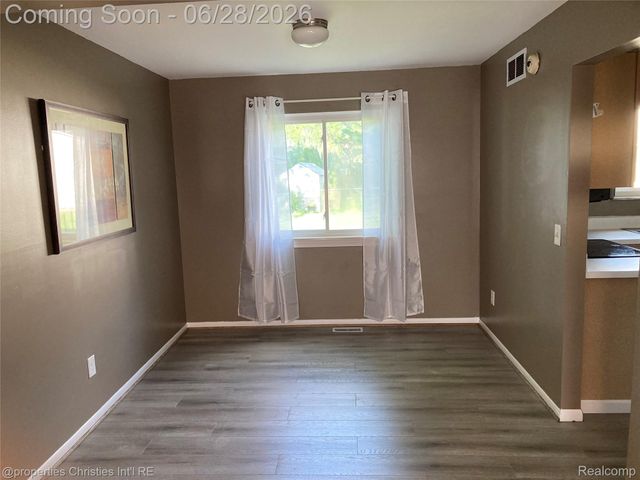 261 Charterhouse Drive, Canton Charter Township, MI 48188