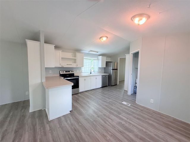 12738 Pecan Tree Court, Willis, TX 77318