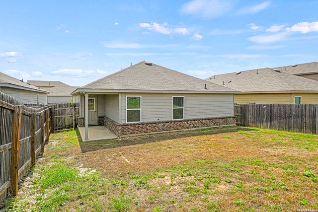 7419 Twin Pine, Converse, TX 78109