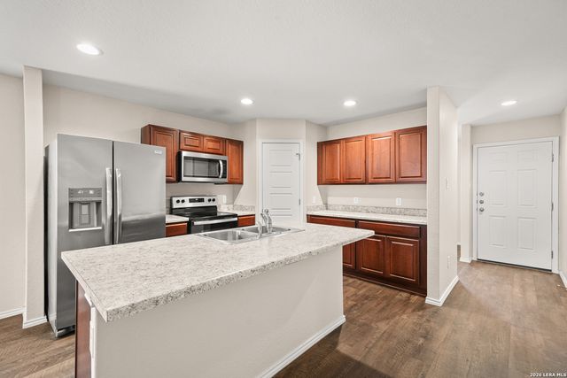 7419 Twin Pine, Converse, TX 78109