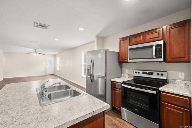 7419 Twin Pine, Converse, TX 78109