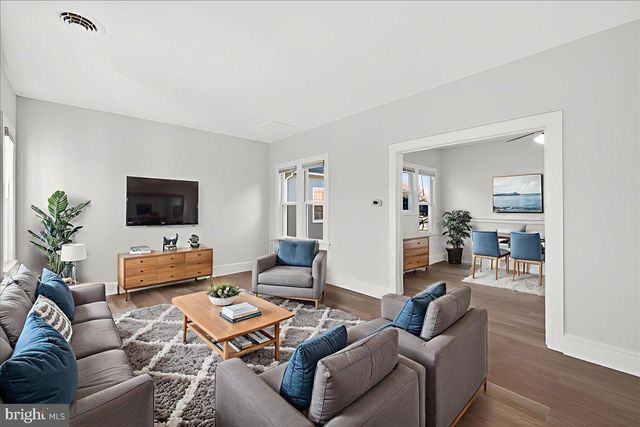 615 W 13TH, New Castle, DE 19720