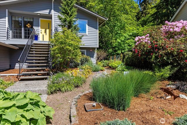 8011 180th Place SW, Edmonds, WA 98026