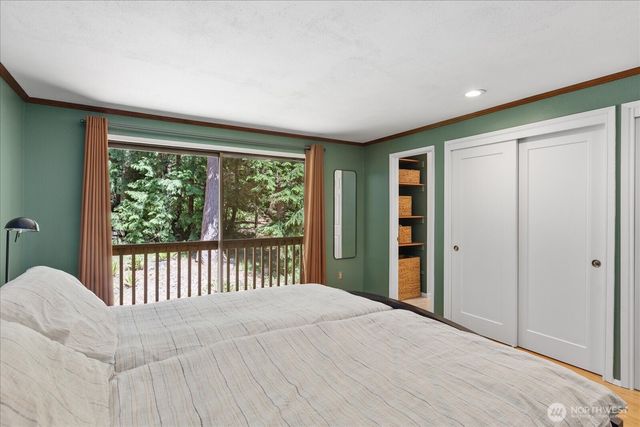 8011 180th Place SW, Edmonds, WA 98026
