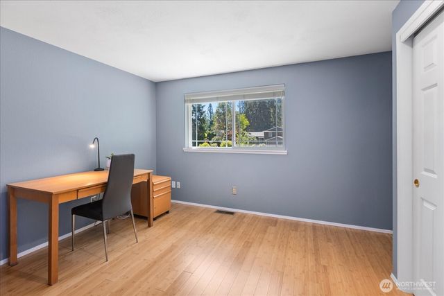 8011 180th Place SW, Edmonds, WA 98026