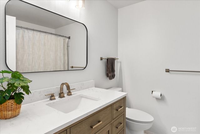 8011 180th Place SW, Edmonds, WA 98026