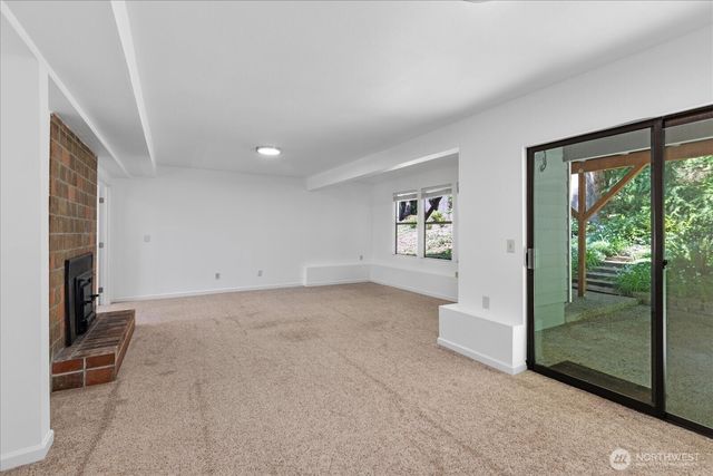 8011 180th Place SW, Edmonds, WA 98026