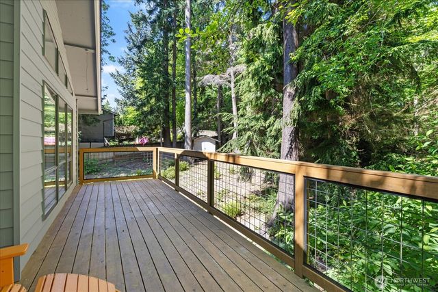 8011 180th Place SW, Edmonds, WA 98026