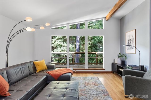8011 180th Place SW, Edmonds, WA 98026