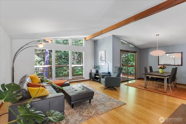 8011 180th Place SW, Edmonds, WA 98026