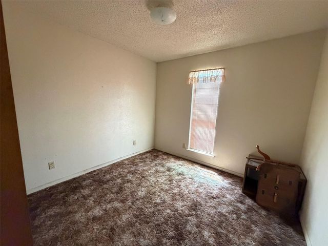 1001 W 17th ST, Georgetown, TX 78626