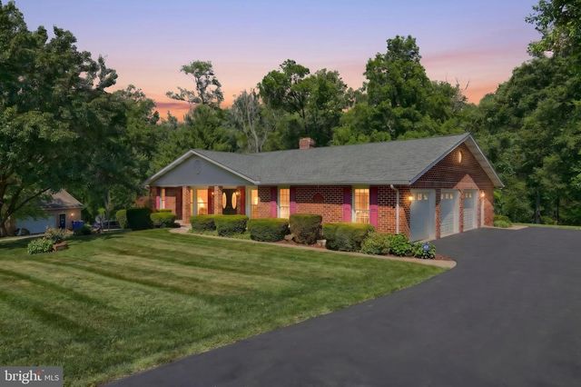 3617 CIMMERON RD, York, PA 17402
