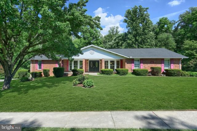 3617 CIMMERON RD, York, PA 17402
