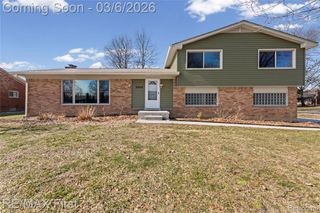 2864 Colonial Trail, Bloomfield Hills, MI 48304