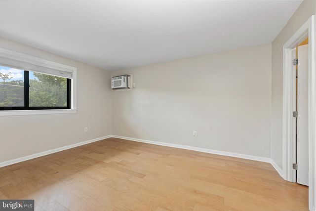 3107 NAYLOR RD SE #303, Washington, DC 20020