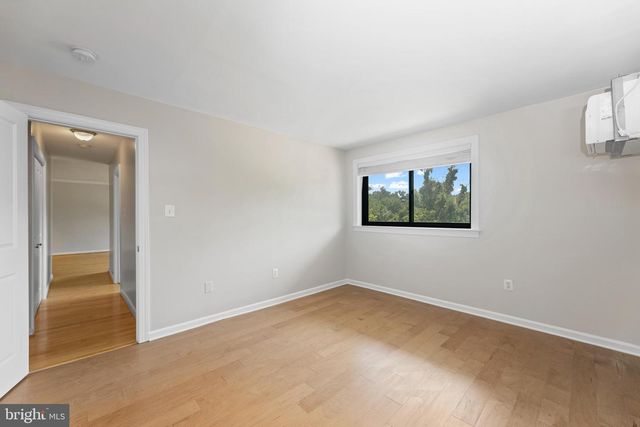 3107 NAYLOR RD SE #303, Washington, DC 20020