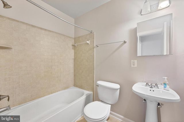 3107 NAYLOR RD SE #303, Washington, DC 20020