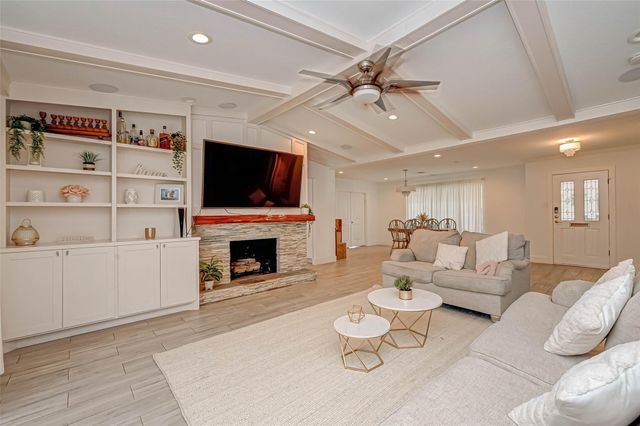 5027 Yarwell Drive, Houston, TX 77096