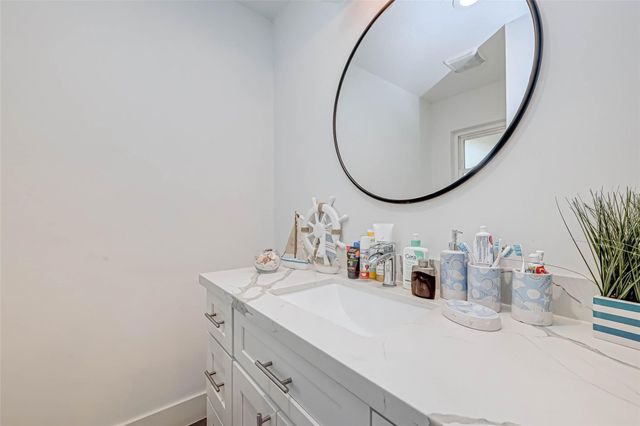 5027 Yarwell Drive, Houston, TX 77096