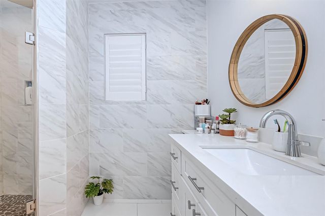 5027 Yarwell Drive, Houston, TX 77096