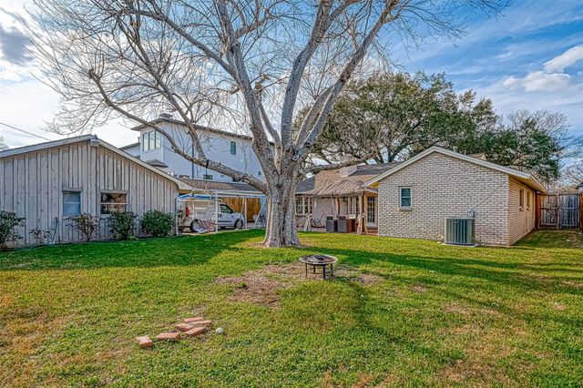 5027 Yarwell Drive, Houston, TX 77096