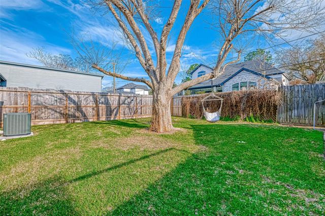 5027 Yarwell Drive, Houston, TX 77096