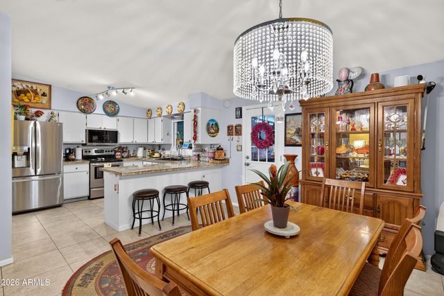 13817 N 10TH Place, Phoenix, AZ 85022