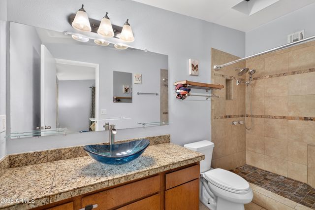 13817 N 10TH Place, Phoenix, AZ 85022