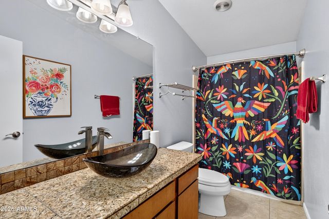 13817 N 10TH Place, Phoenix, AZ 85022