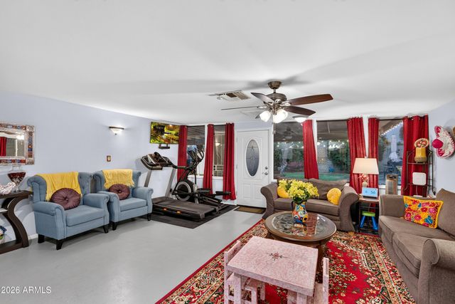 13817 N 10TH Place, Phoenix, AZ 85022