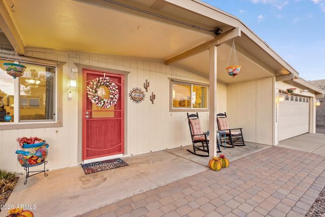 13817 N 10TH Place, Phoenix, AZ 85022