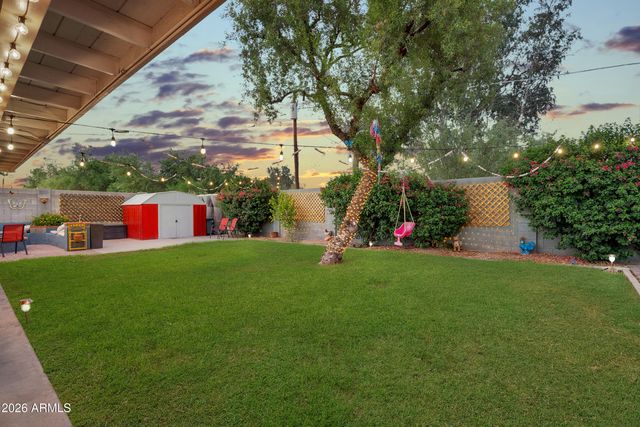 13817 N 10TH Place, Phoenix, AZ 85022
