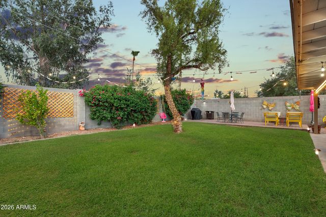13817 N 10TH Place, Phoenix, AZ 85022