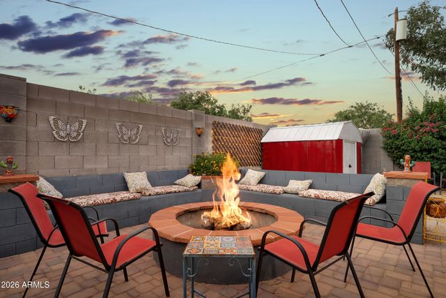 13817 N 10TH Place, Phoenix, AZ 85022