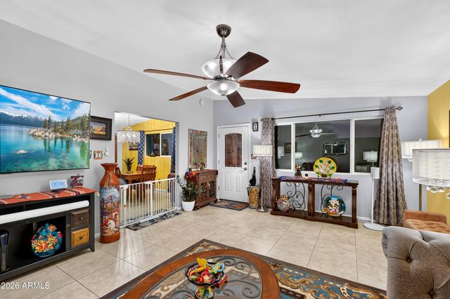 13817 N 10TH Place, Phoenix, AZ 85022