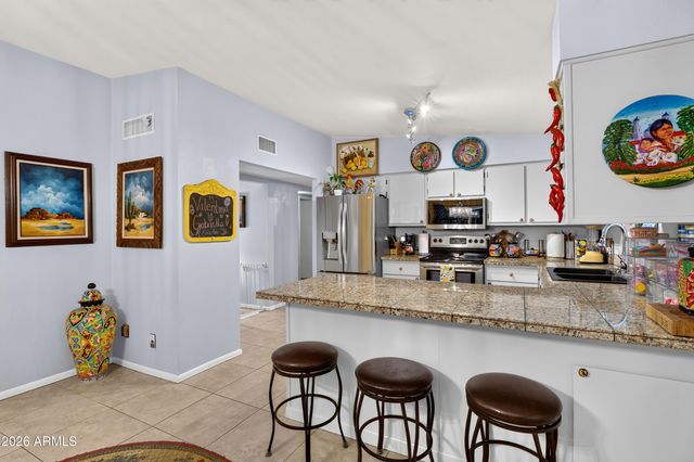 13817 N 10TH Place, Phoenix, AZ 85022