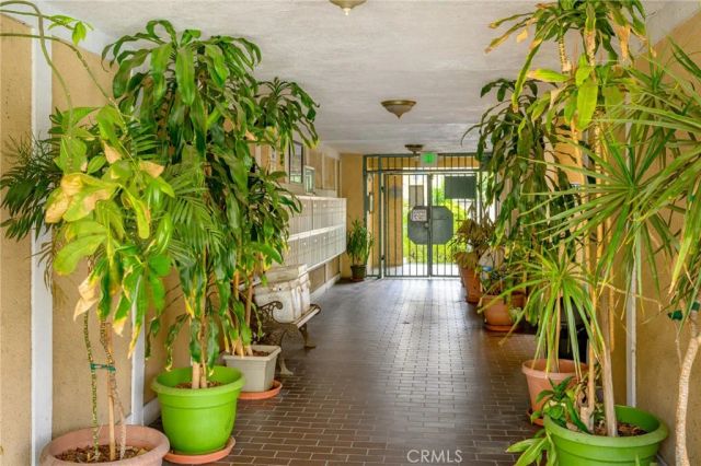 121 Sinclair Avenue 206, Glendale, CA 91206