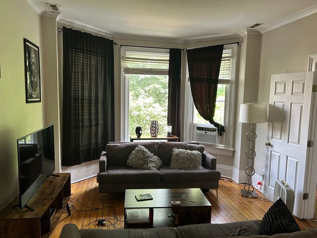 2419 N TALMAN Avenue 2, Chicago, IL 60647