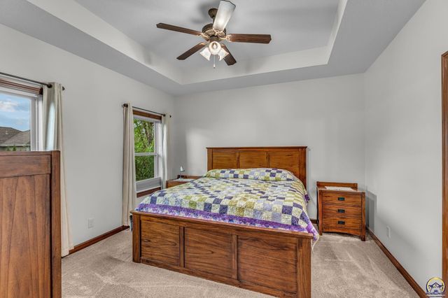 3326 SW 44th Ter, Topeka, KS 66610